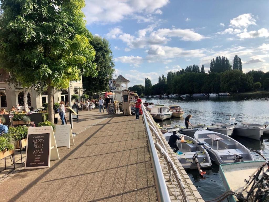 1 Bedroom Flat In Putney Apartment *