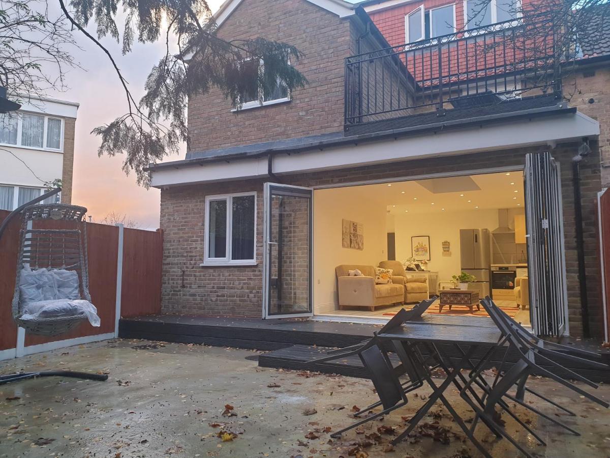 Apartment 1 Bedroom Flat In Putney *