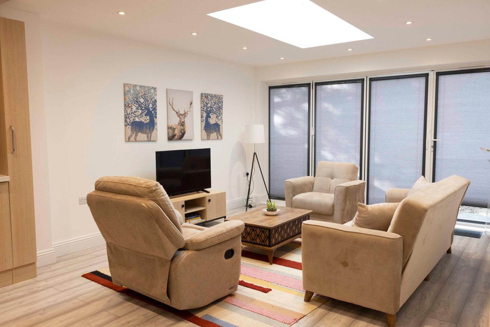 1 Bedroom Flat In Putney Apartment